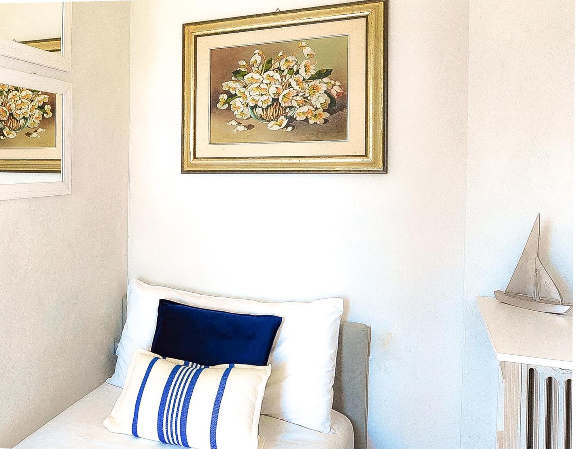 Luxury Lakeside Apartment Right On The Water Salò Eksteriør bilde